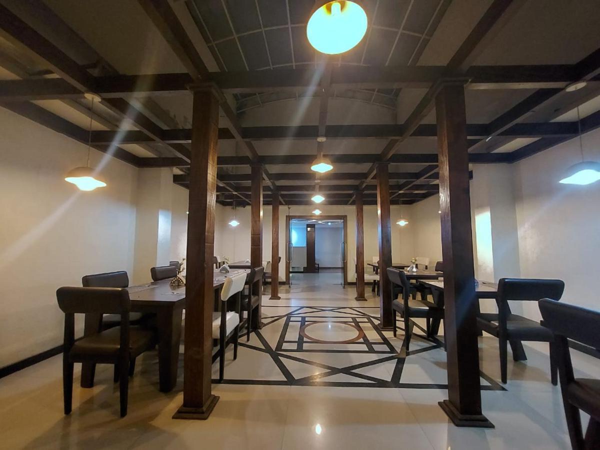 Orbit Hotel - Bagdogra Extérieur photo