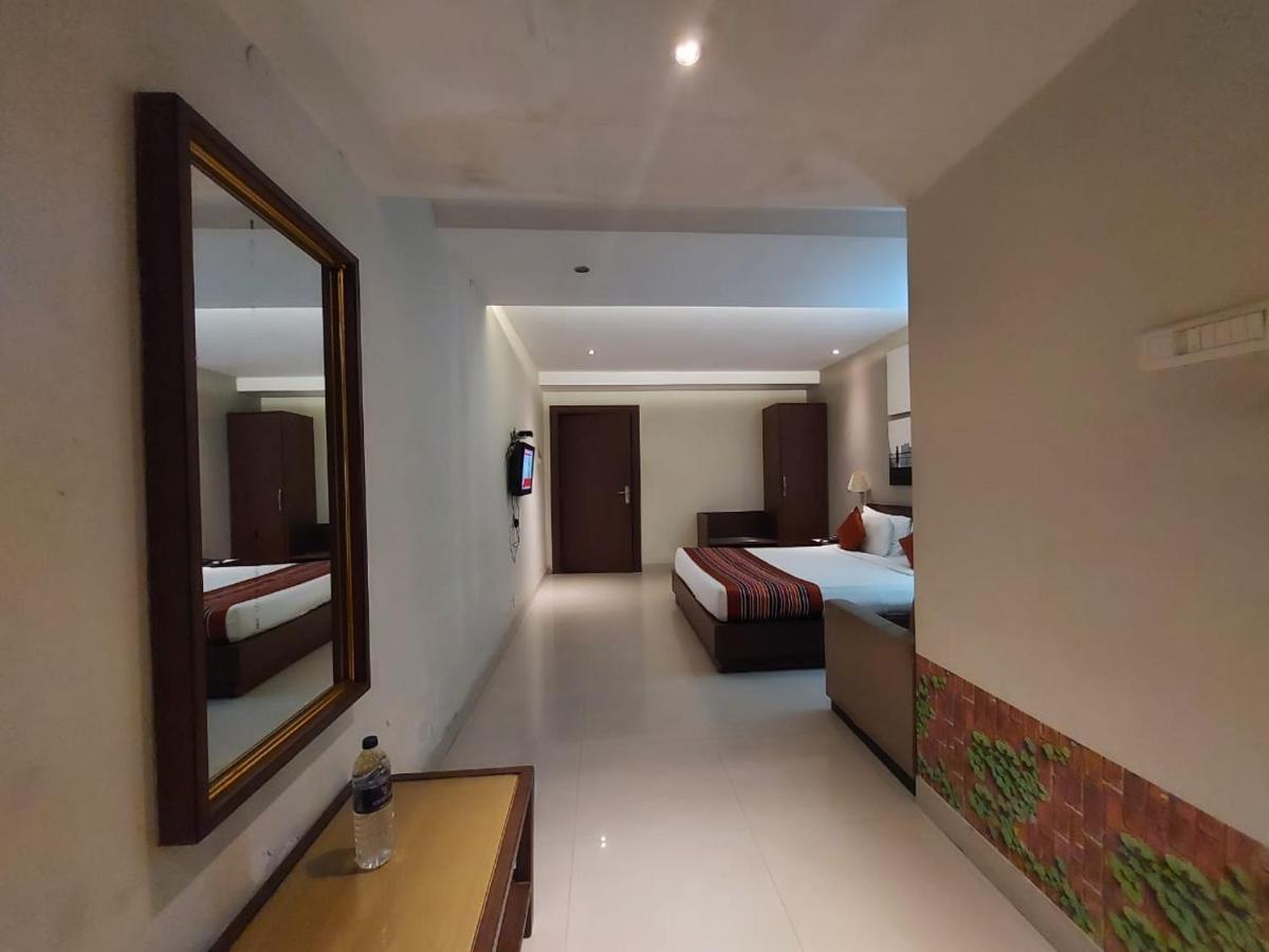 Orbit Hotel - Bagdogra Extérieur photo