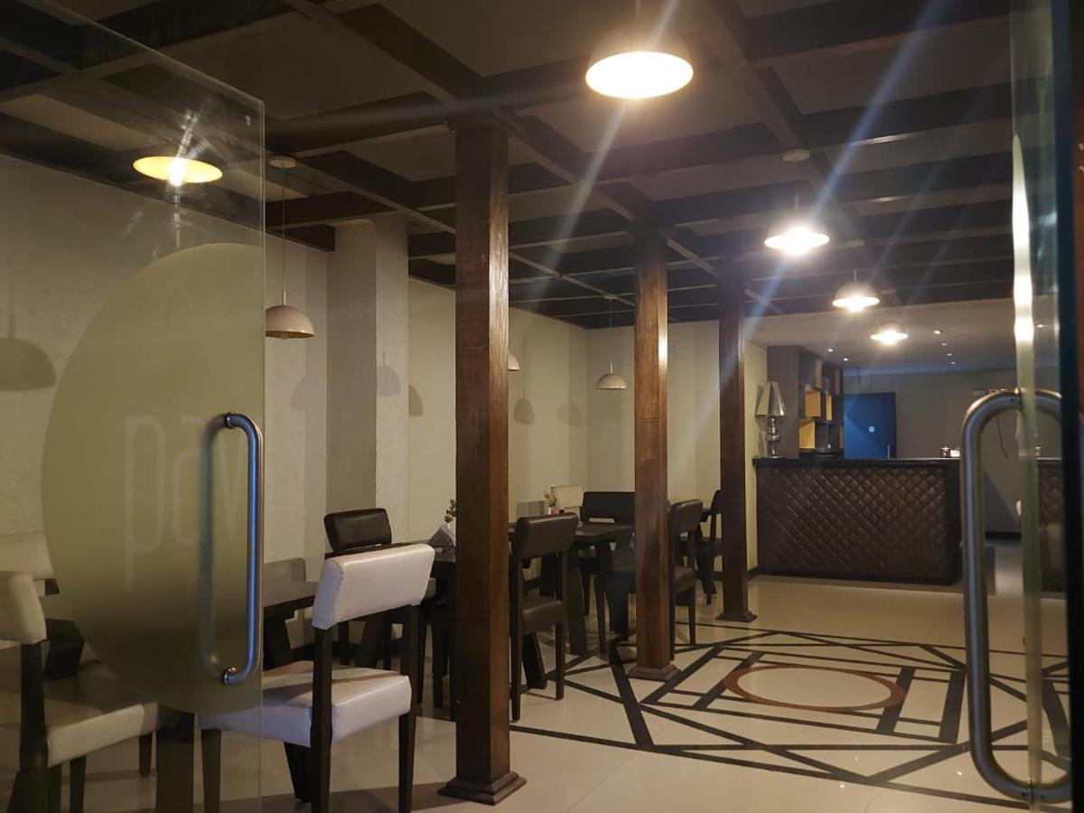 Orbit Hotel - Bagdogra Extérieur photo