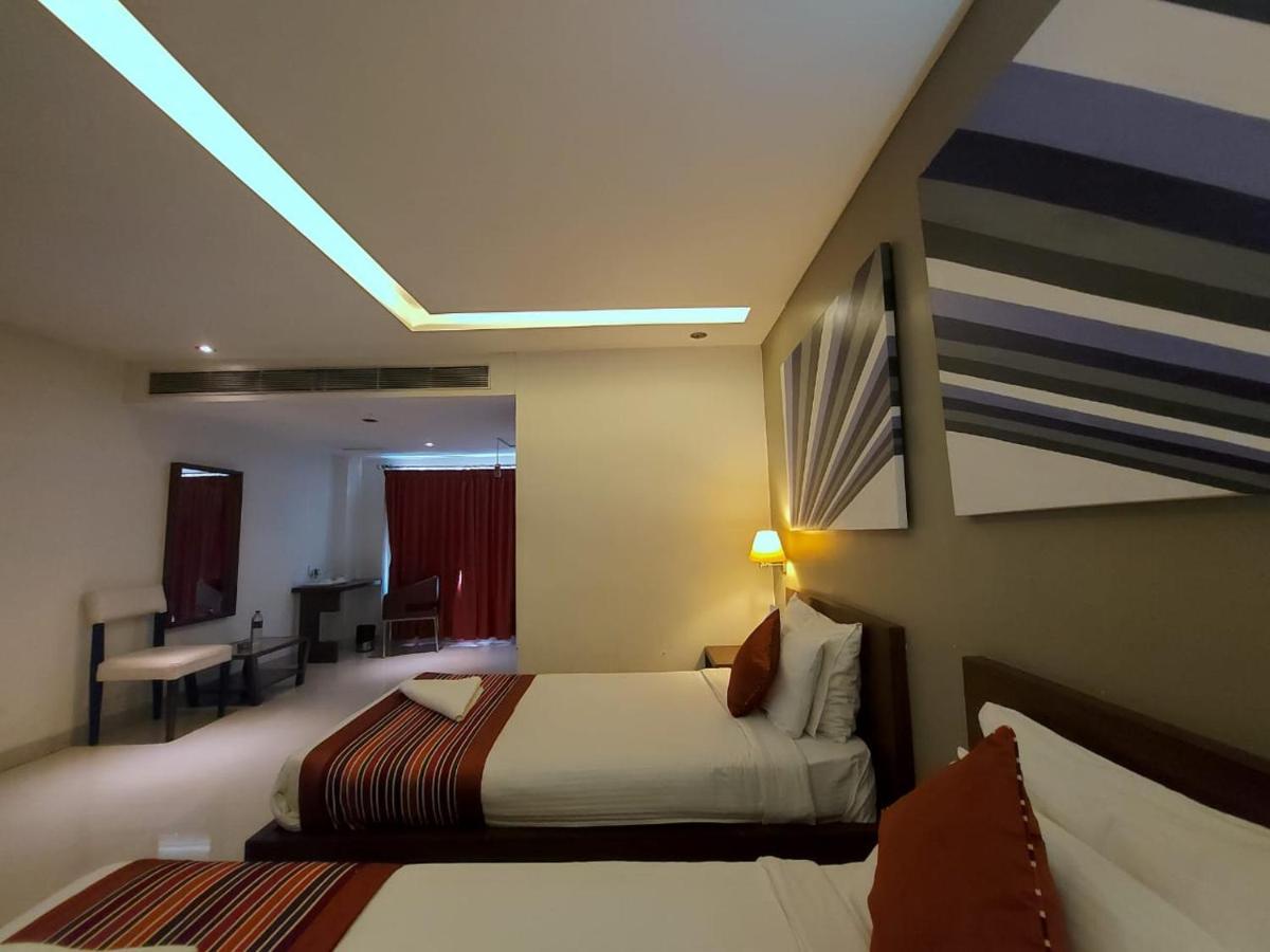 Orbit Hotel - Bagdogra Extérieur photo