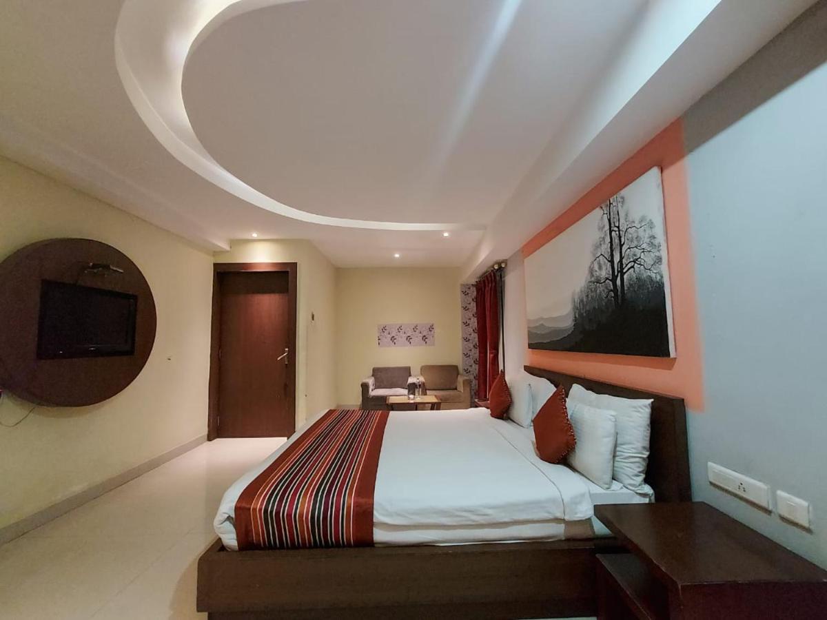 Orbit Hotel - Bagdogra Extérieur photo