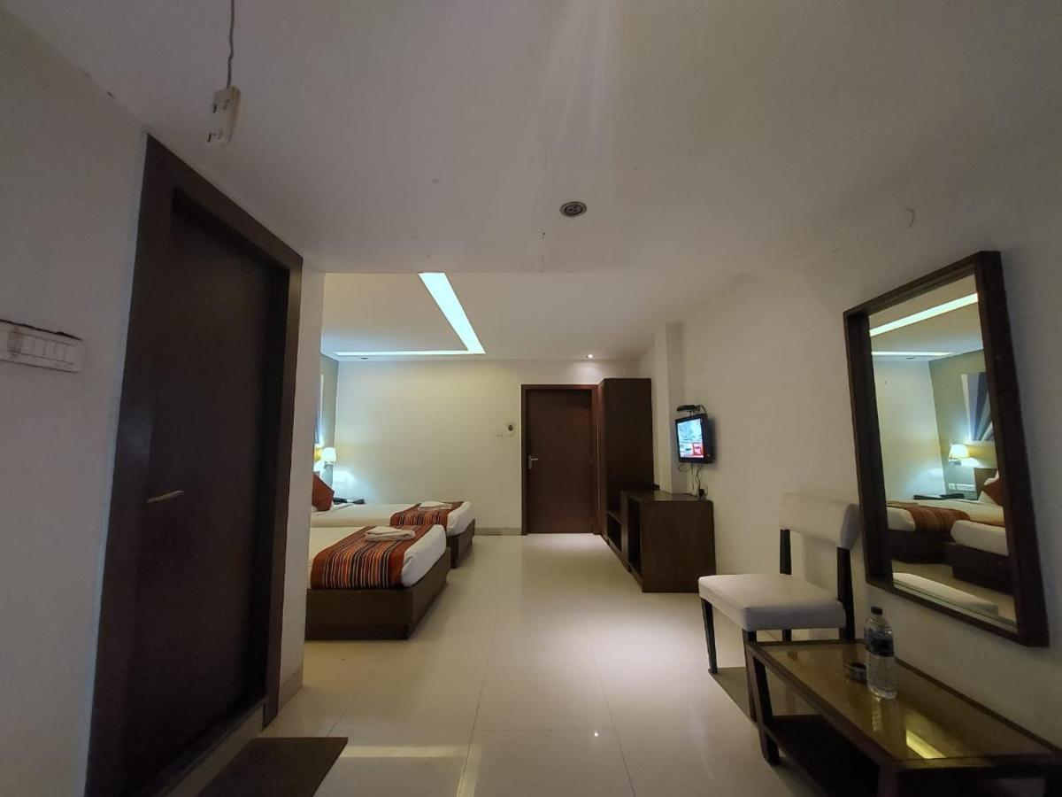 Orbit Hotel - Bagdogra Extérieur photo