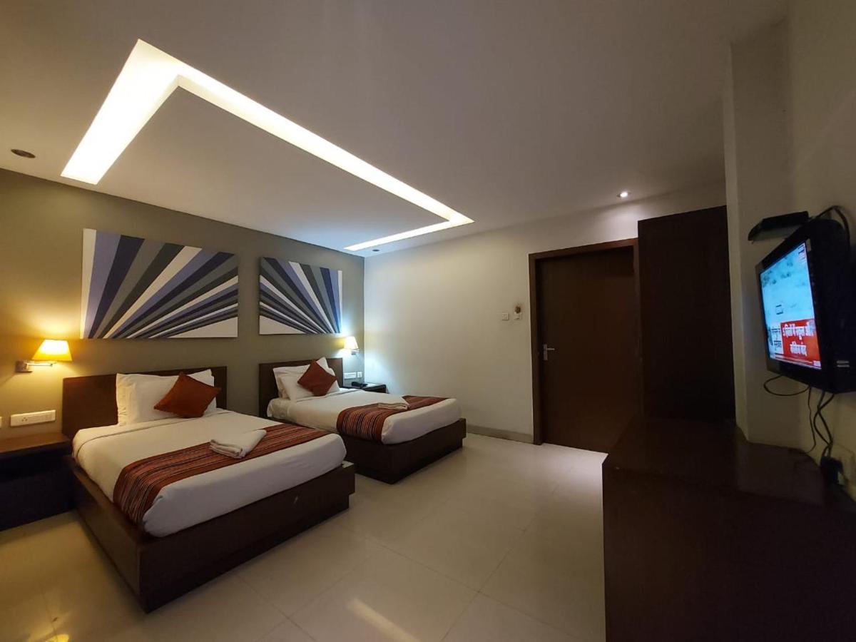 Orbit Hotel - Bagdogra Extérieur photo