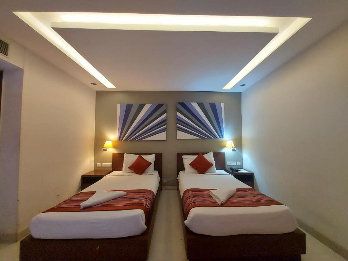 Orbit Hotel - Bagdogra Extérieur photo